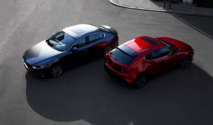 Хэтчбек и седан Mazda3 нового поколения