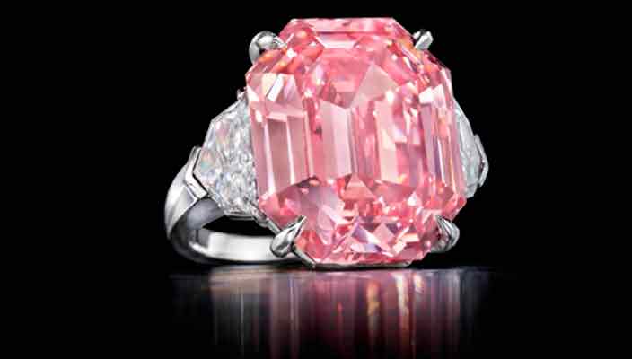 Самый большой розовый бриллиант Pink Legacy продают за $50 млн