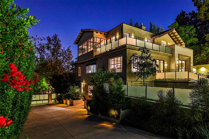 Дом Рианны в Голливуде за $7,5 млн