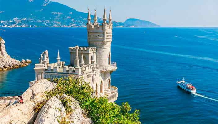 Как организовать отдых и поездку в Крым украинцам