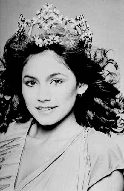 Фото | Мисс Мира 1980 года Кимберли Сантос