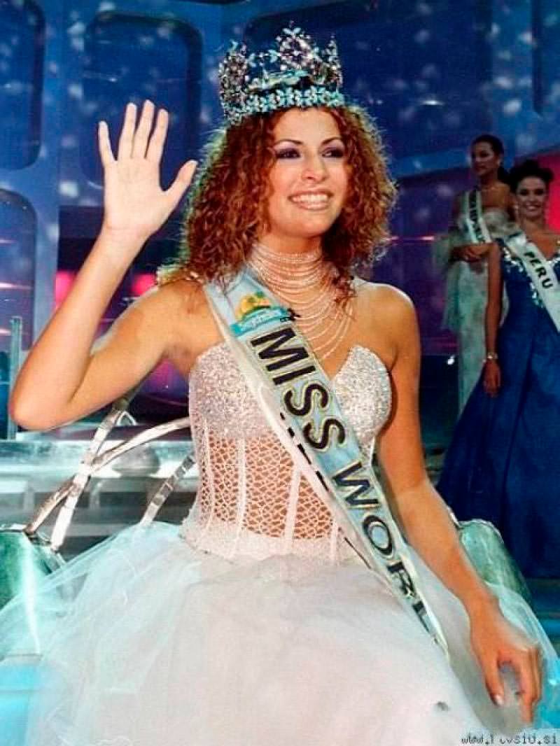 Фото | Мисс Мира 1998 года Линор Абаргиль