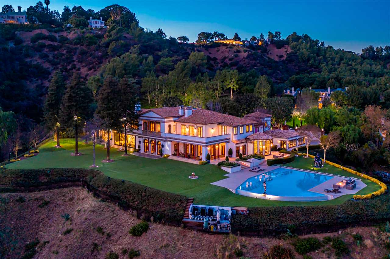 Сильвестр Сталлоне продаёт дом в Беверли-Парк за $110 млн | фото