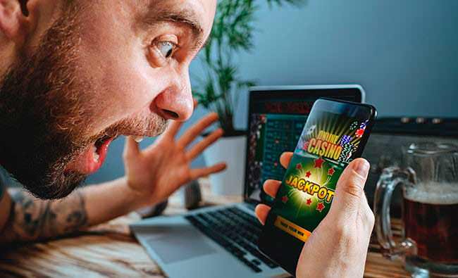 Бонусы в казино Джокер: кешбэк и программа лояльности