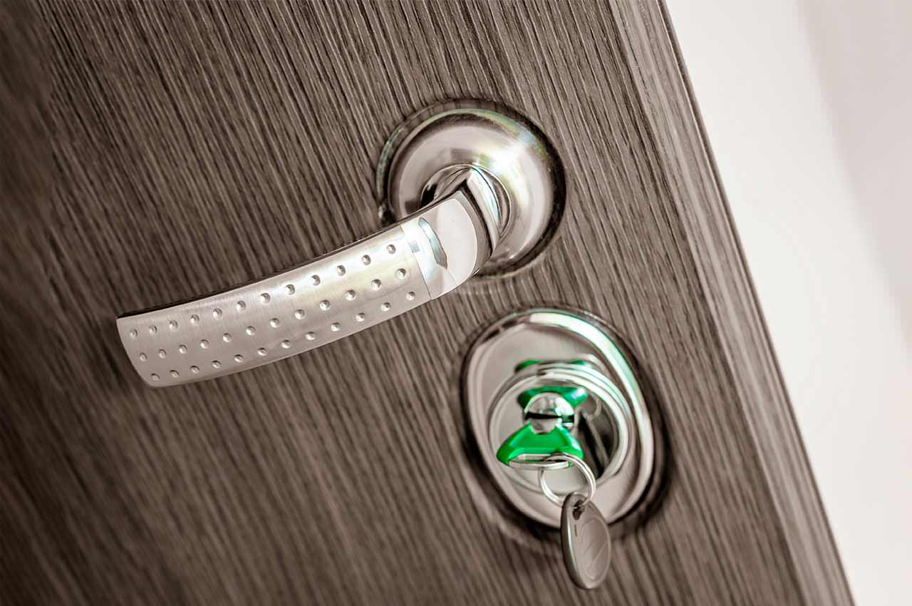 Современные бронедвери, на что они способны