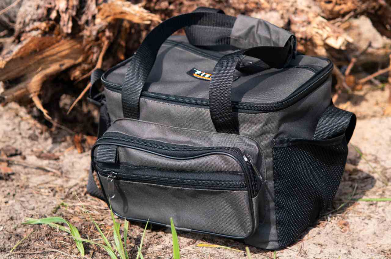 На рыбалку с комфортом – удобная сумка в Украине