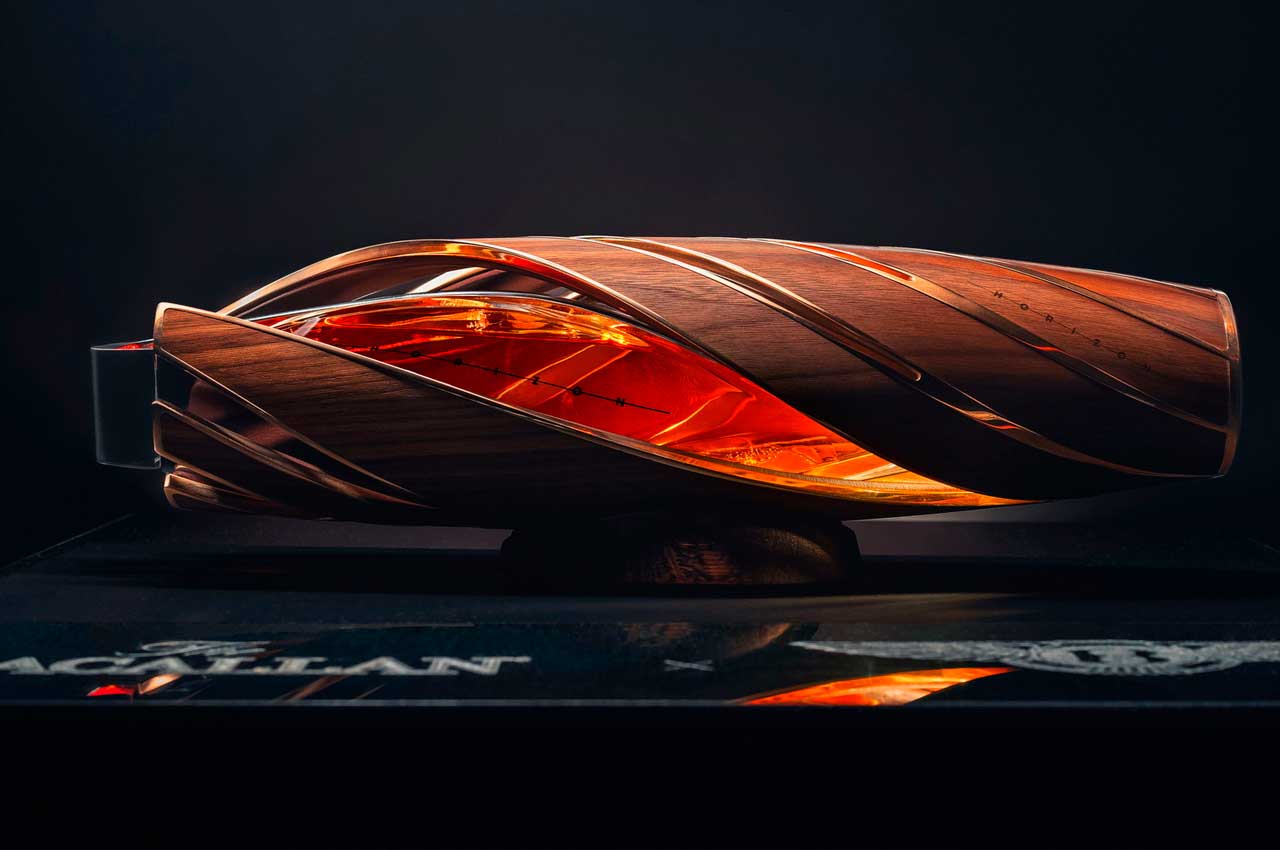 Bentley та Macallan створили дизайн горизонтальної пляшки віскі