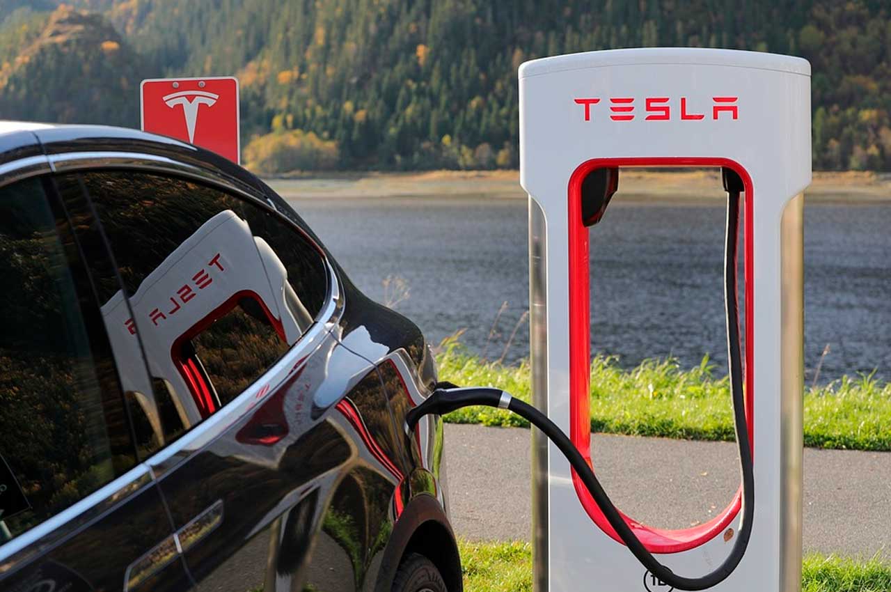 В Германии планируют запретить Tesla Supercharger