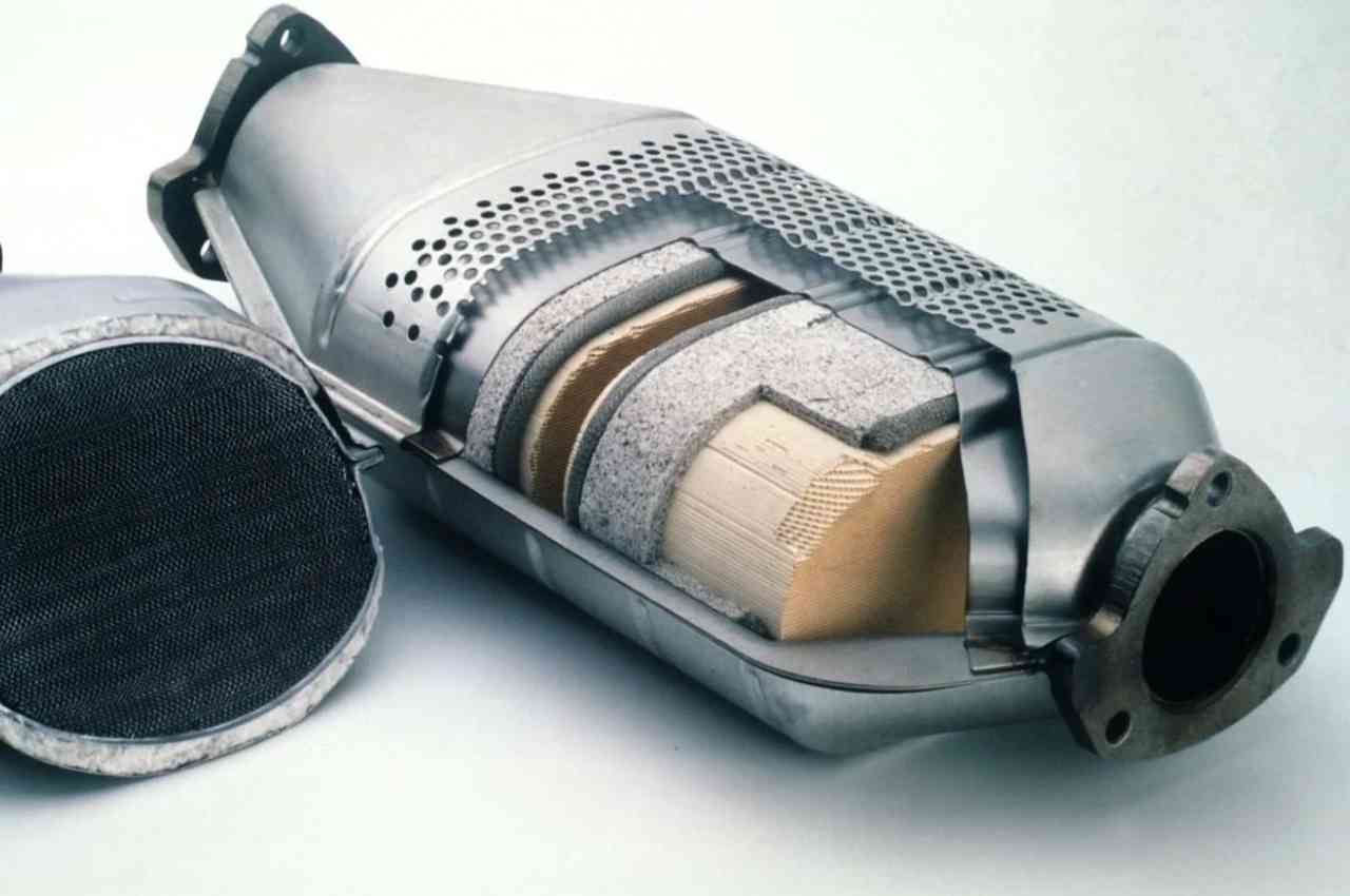 Удаление катализатора, замена и ремонт. Все варианты в Киеве