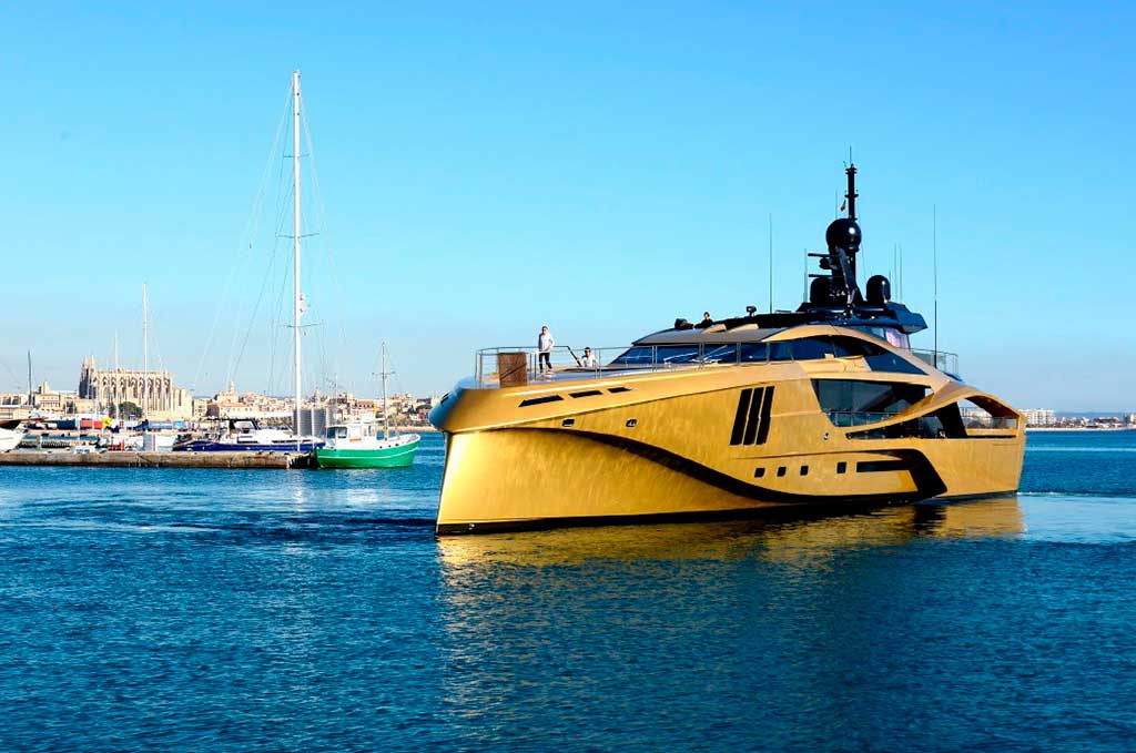 Золотая яхта Khalilah. Максимальная скорость 59,2 км/ч