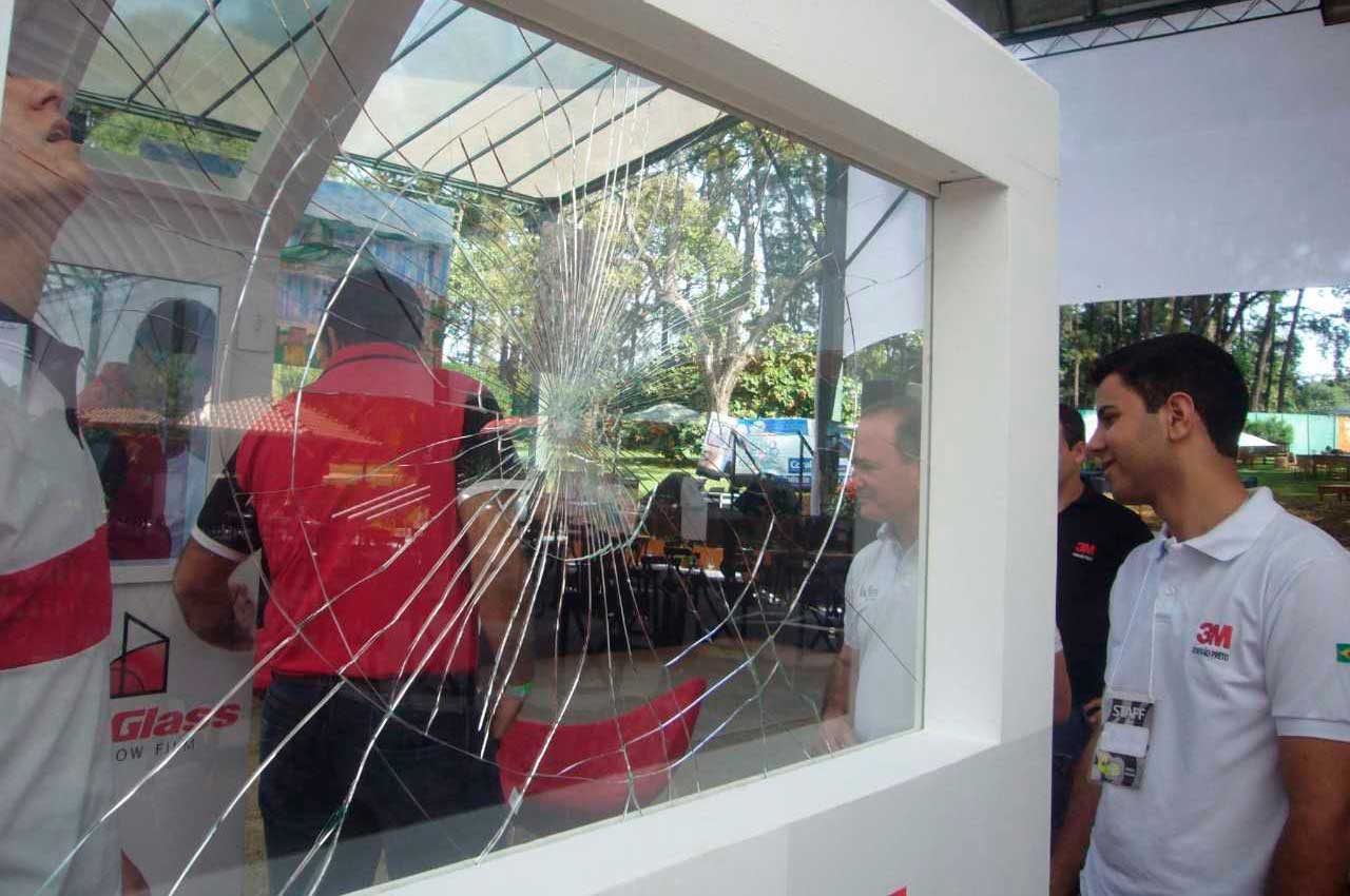 Надежность и комфорт – бронированные стеклопакеты