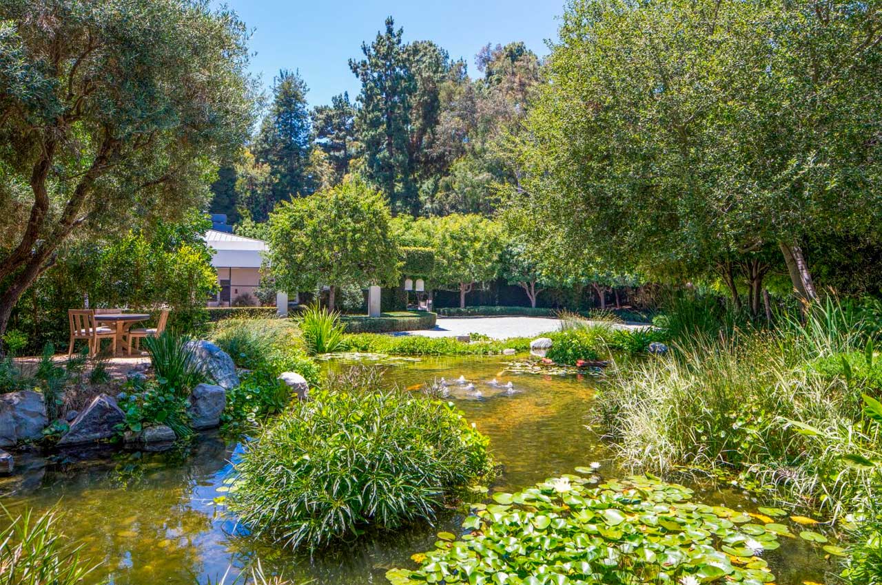 Телеведучий Райан Сікрест продав будинок в Беверлі-Гіллз за $51 млн