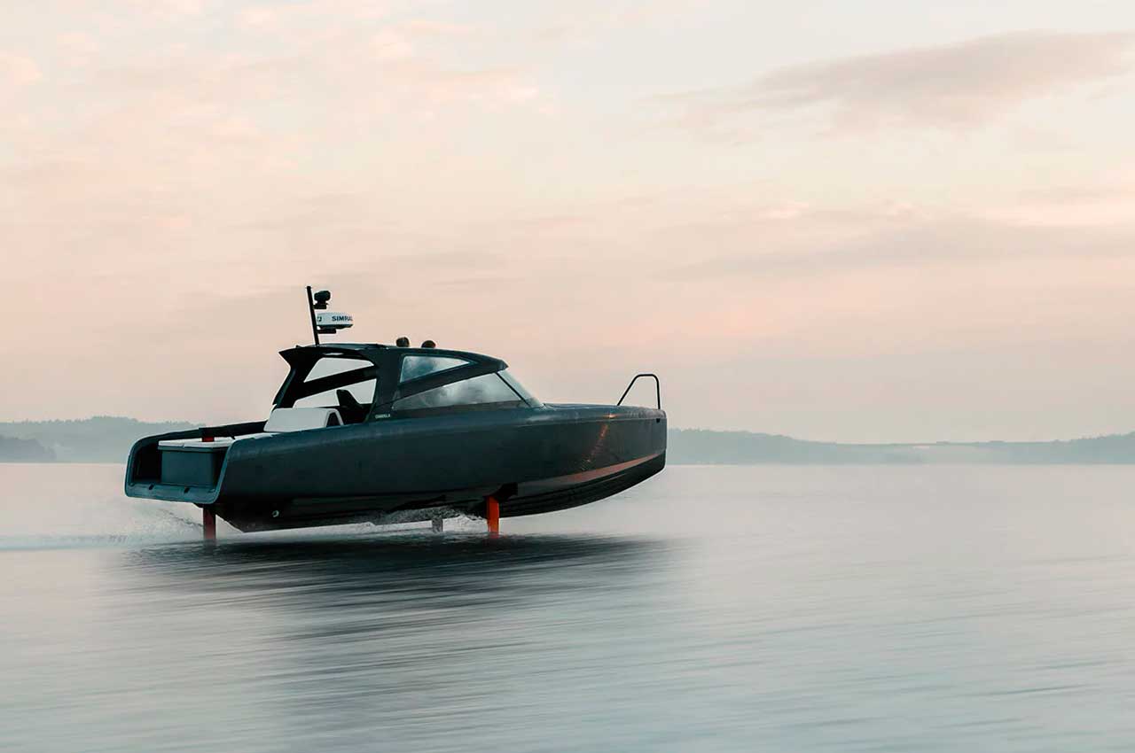 Електро-катер на підводних крилах Candela C-8 оцінили від $390 000