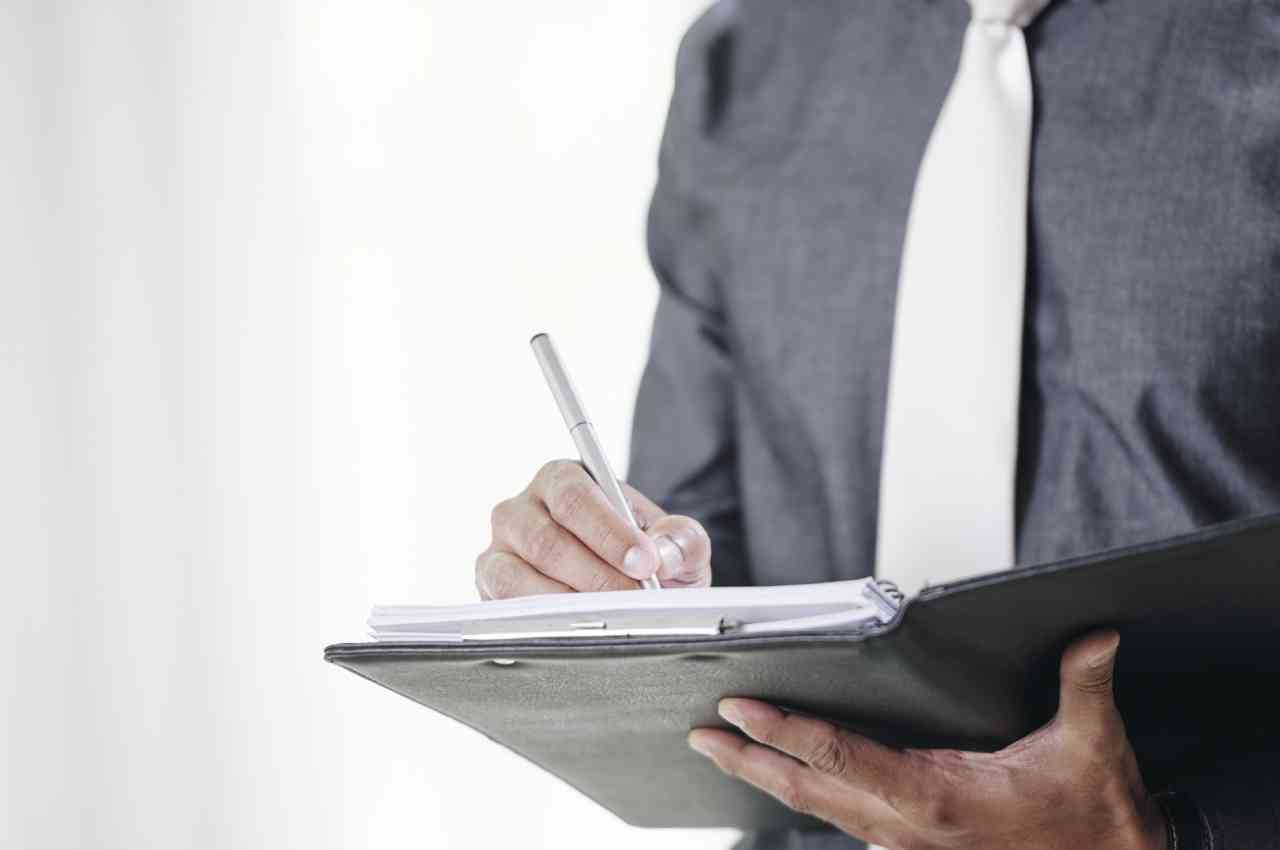 Зачем оформлять ID-карту, когда есть паспорт книжечка? ТОП-5 причин