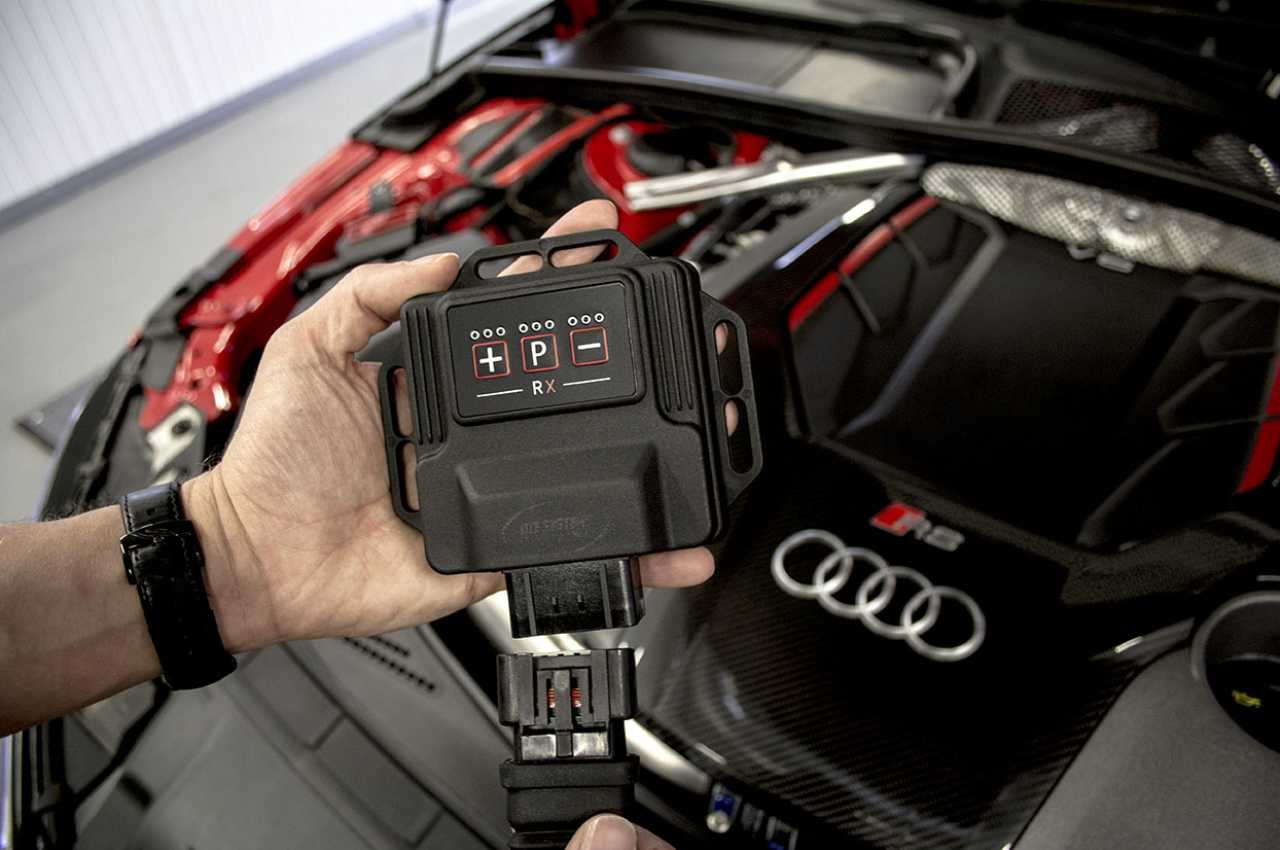 Как безопасно сделать Audi RS3 Sportback еще агрессивнее