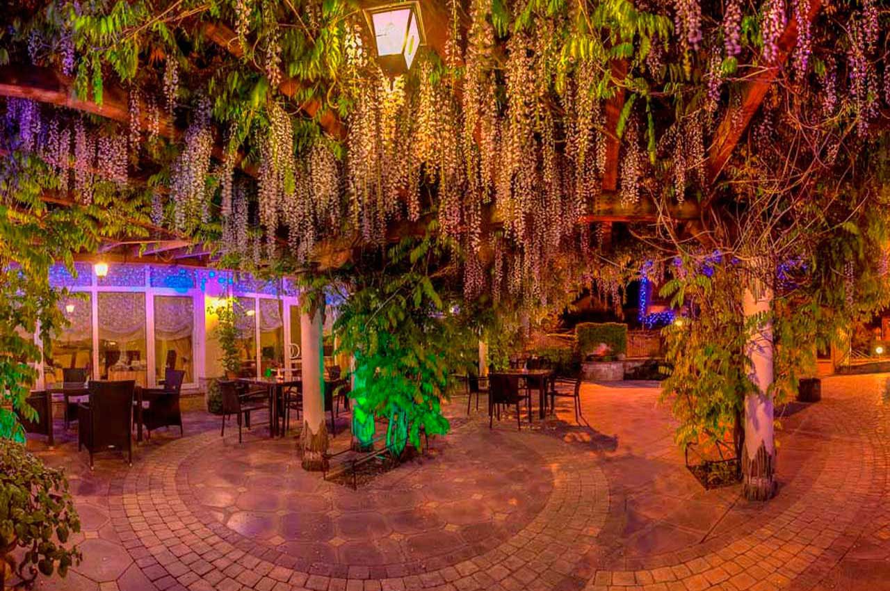 Отель "Дворик Льва" - оптимальный вариант остановиться в Трускавце