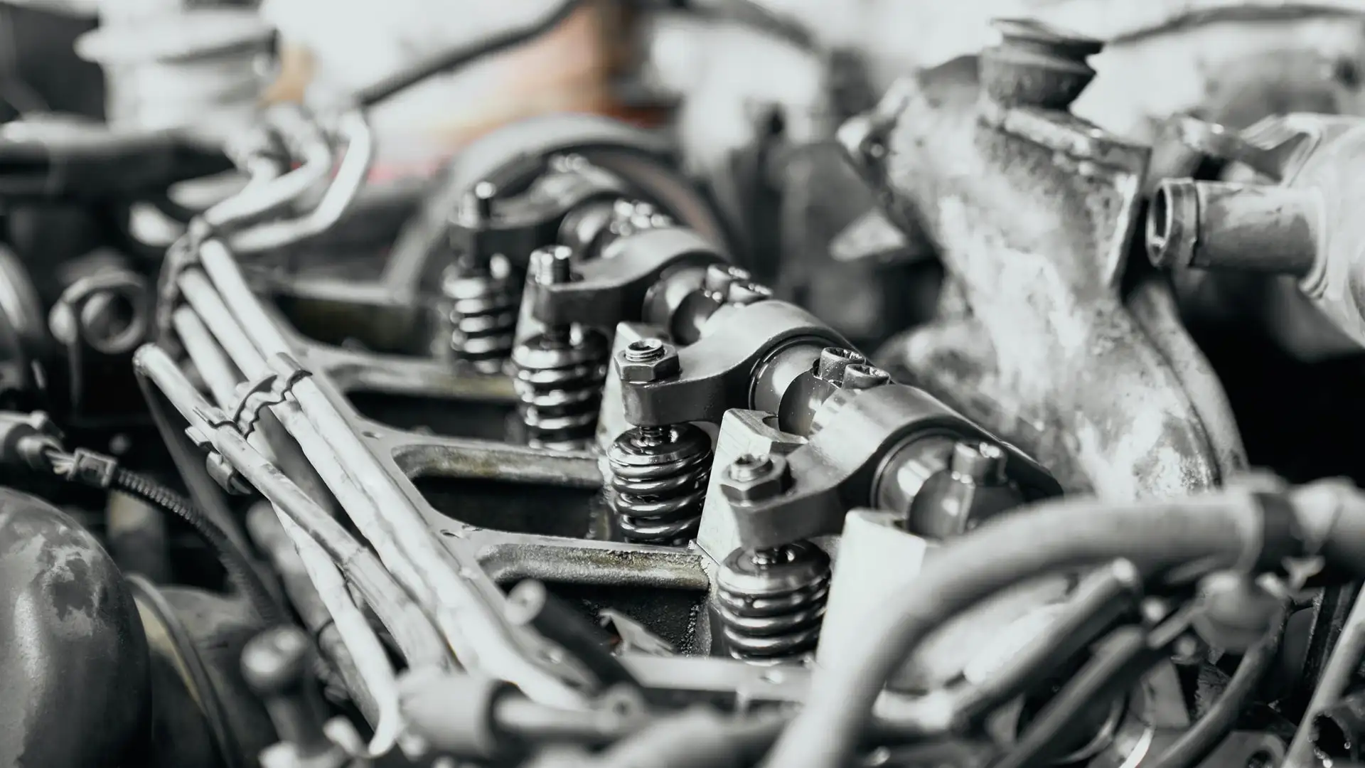 Запчасти для двигателей Husqvarna: основные разновидности и особенности