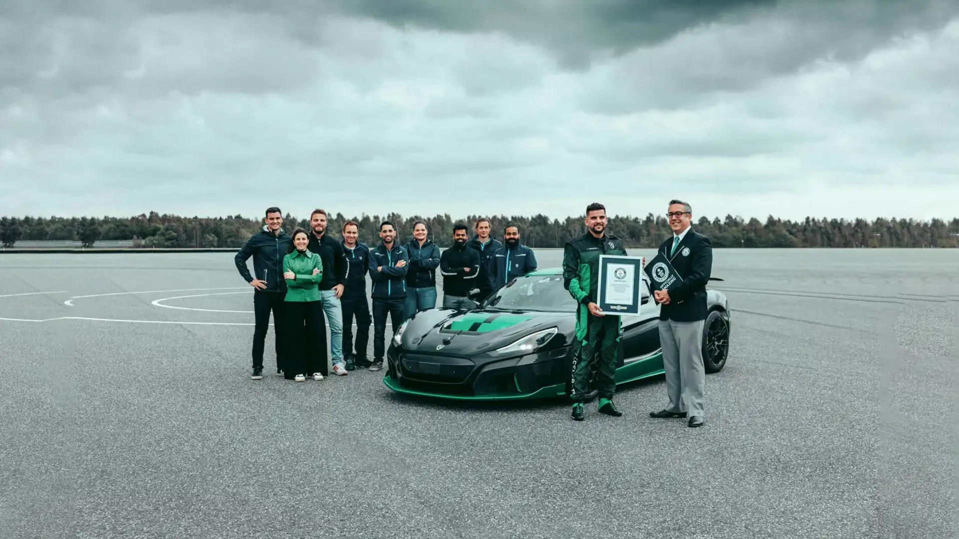 Rimac Nevera установила рекорд скорости задним ходом: 275,74 км/ч