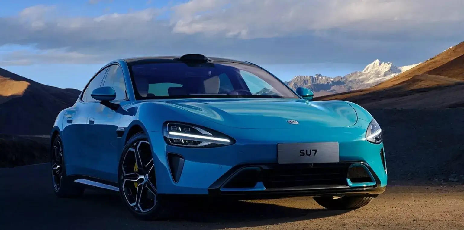 Xiaomi представила SU7, і це не смартфон, а її перший автомобіль