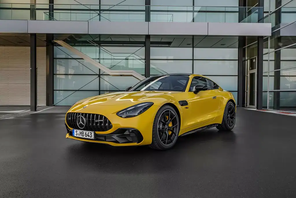 mercedes-amg-gt-43-coupe-2