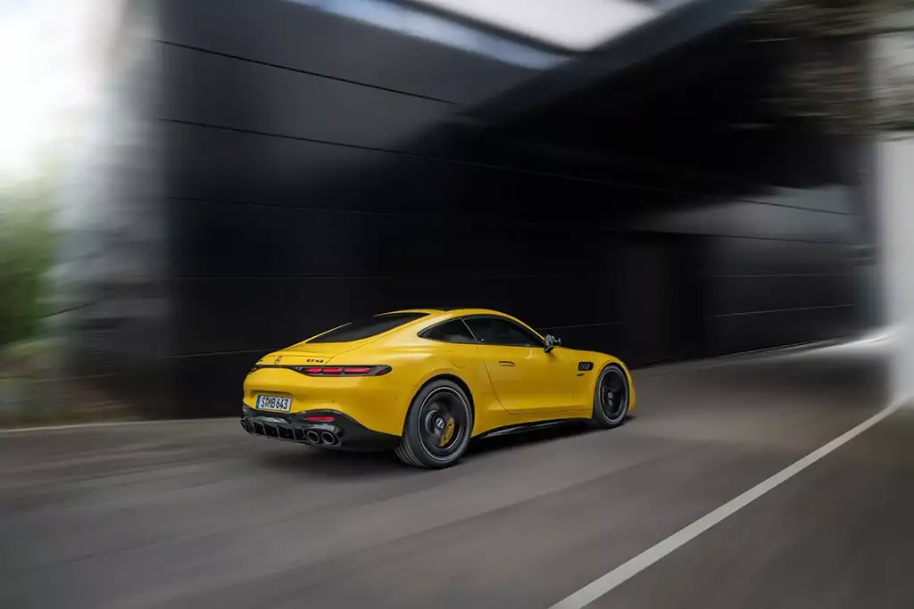 mercedes-amg-gt-43-coupe-4