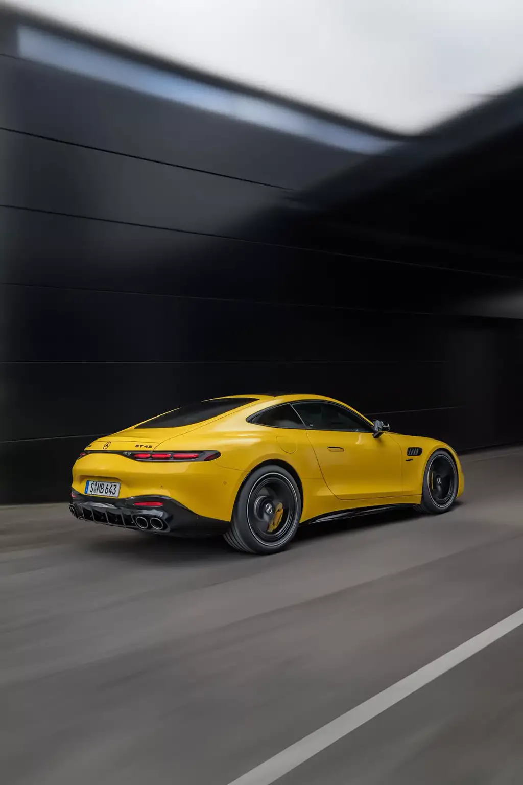 mercedes-amg-gt-43-coupe-6