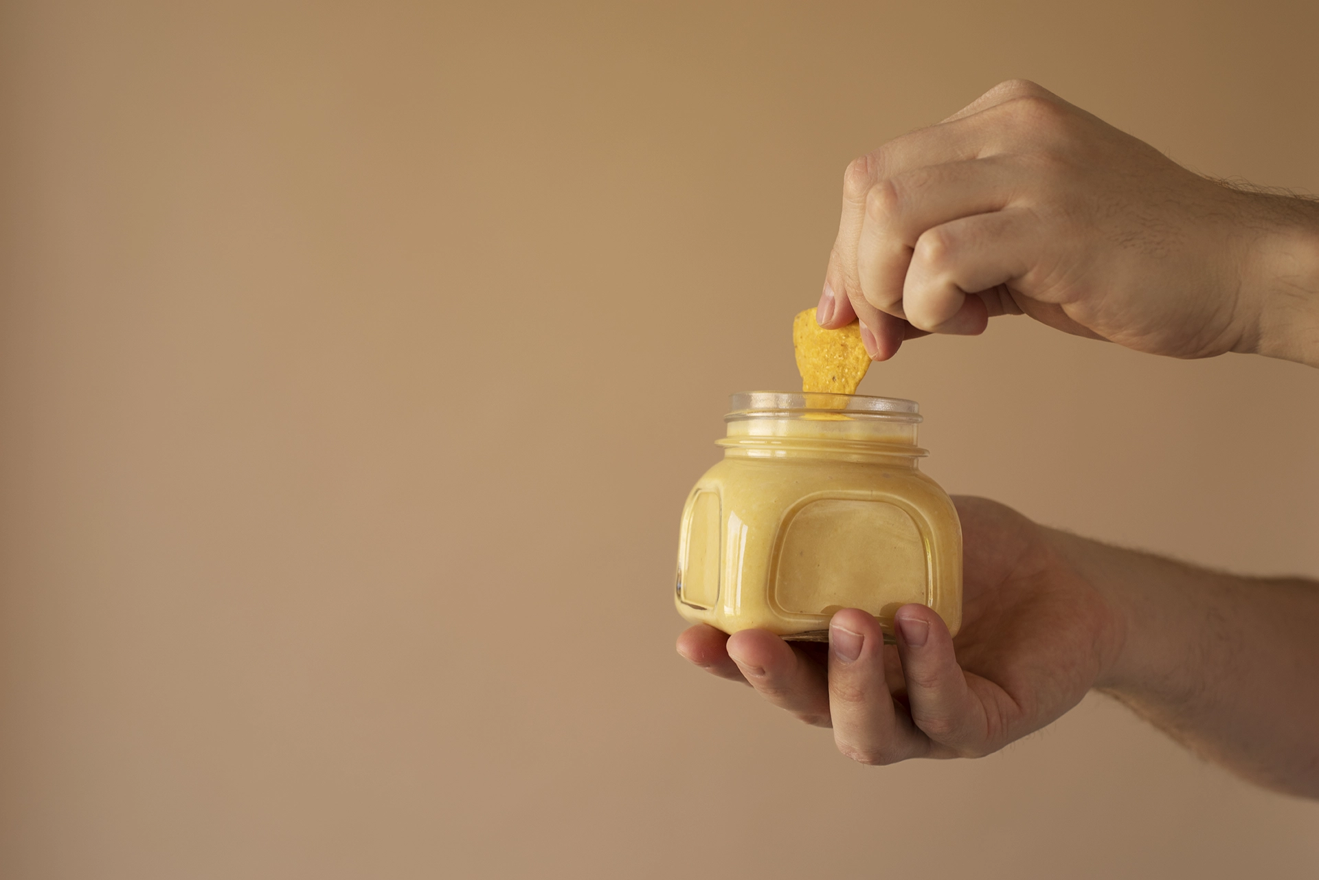 Як обрати натуральний крем-мед і чому він стає трендом солодощів в Україні